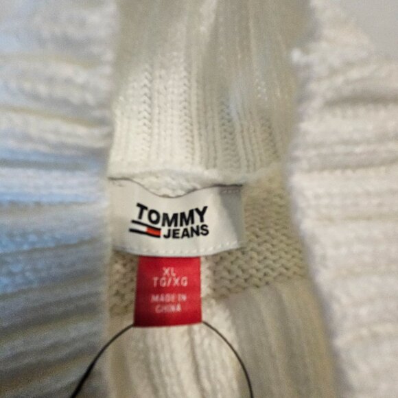 NWT Tommy Hilfiger White Sweater with Mock Turtle neck and Long Sleeves Size XL - Picture 6 of 7